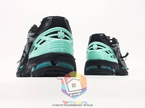 נעלי סניקרס New Balance בשני דגמים, 1906E ו-1906A 4