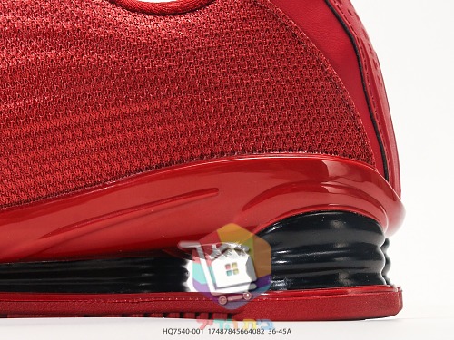 נעלי ריצה Nike Shox אדומות עם עמודי בלימה שחורים בעקב 3