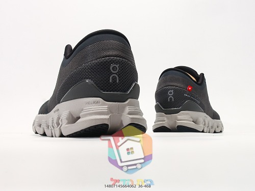 נעלי ריצה On Cloud X מבד סרוג עם סוליה מחוררת 4