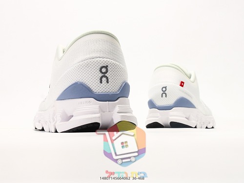 נעלי ריצה On Cloud X מבד סרוג עם סוליה מחוררת 11