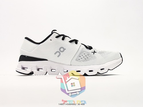 נעלי ריצה On Cloud X מבד סרוג עם סוליה מחוררת 23