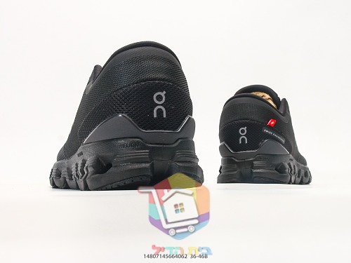 נעלי ריצה On Cloud X מבד סרוג עם סוליה מחוררת 35