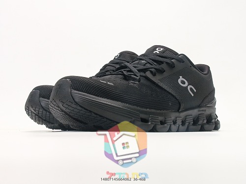 נעלי ריצה On Cloud X מבד סרוג עם סוליה מחוררת 36