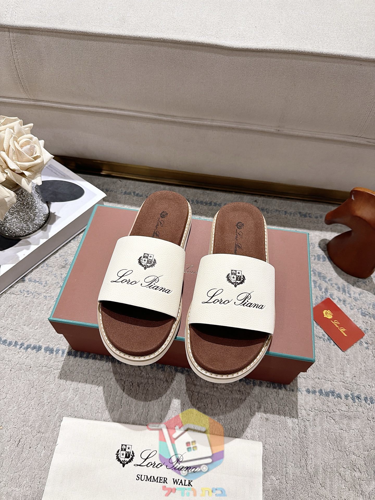 כפכפי פלטפורמה Loro Piana Summer Walk ברצועה רחבה
