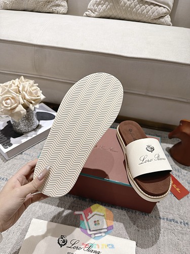 כפכפי פלטפורמה Loro Piana Summer Walk ברצועה רחבה 19