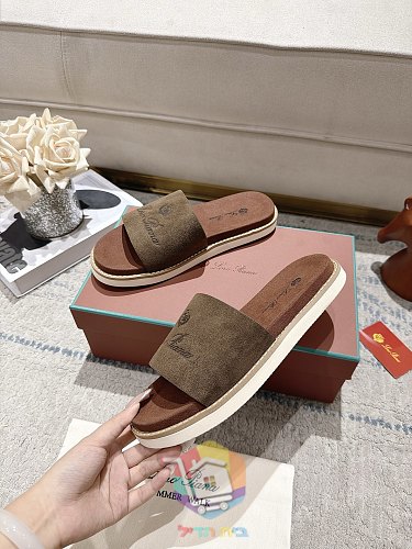 כפכפי פלטפורמה Loro Piana Summer Walk ברצועה רחבה 33