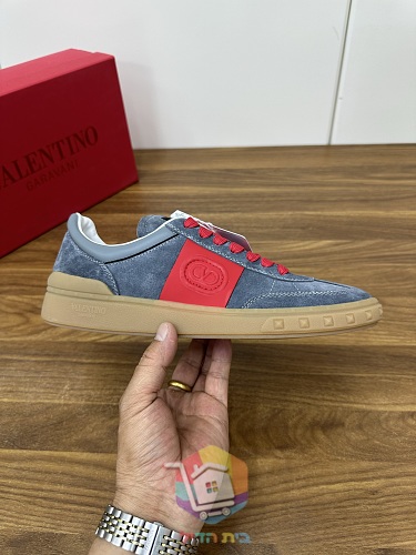 נעלי סניקרס VALENTINO עם לוגו מובלט בצד 14