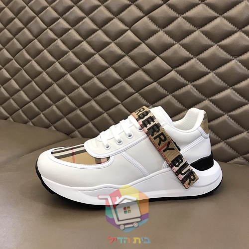 נעלי סניקרס BURBERRY בדוגמת משבצות 13