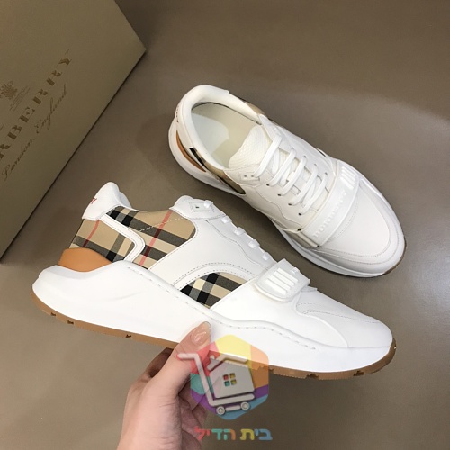 נעלי סניקרס BURBERRY בדוגמת משבצות 30