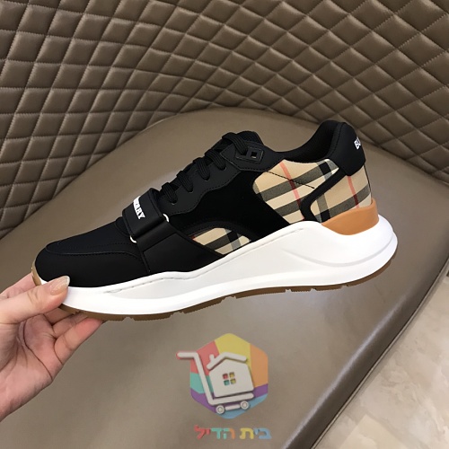 נעלי סניקרס BURBERRY בדוגמת משבצות 34