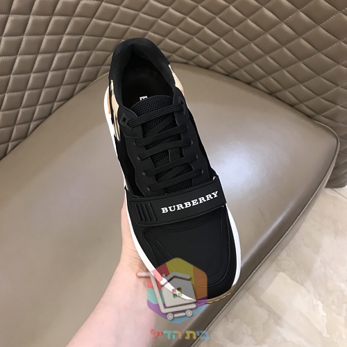 נעלי סניקרס BURBERRY בדוגמת משבצות 35