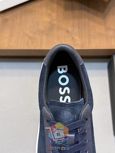 נעלי סניקרס BOSS בשילוב זמש ועור 12