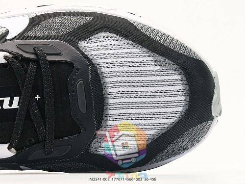 נעלי ריצה Nike Pegasus עם חלון אוויר שקוף בסוליה 2
