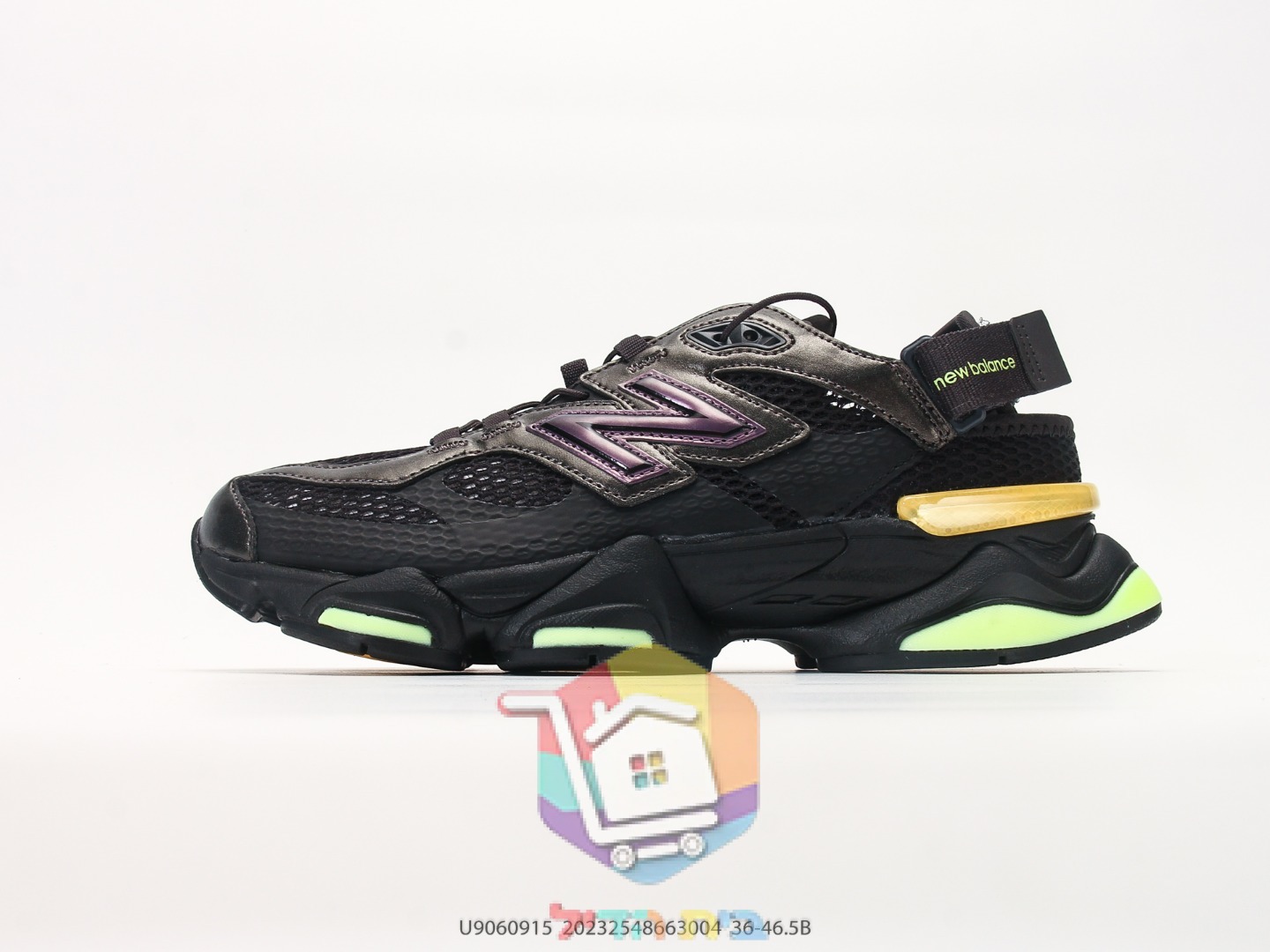נעלי סניקרס New Balance 9060 שחור עם לוגו סגול
