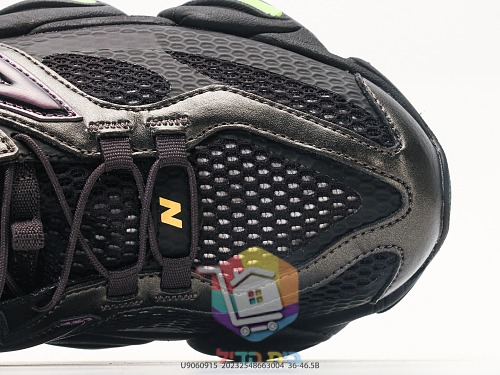 נעלי סניקרס New Balance 9060 שחור עם לוגו סגול 2