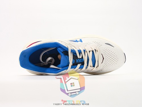 נעלי ריצה HOKA עם ריפוד עבה בסוליה 18