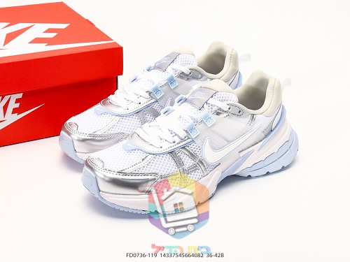 נעלי ריצה Nike V2K Run לבן כסף תכלת 10