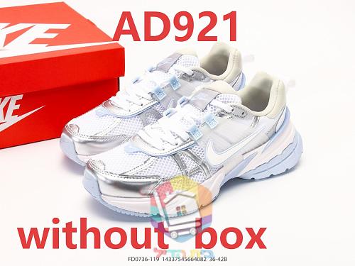 נעלי ריצה Nike V2K Run לבן כסף תכלת 11