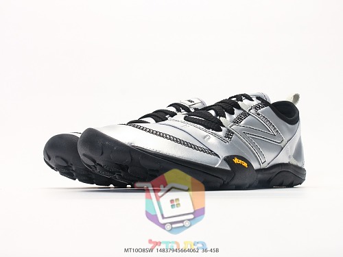 נעלי ריצה New Balance Minimus בצבע כסף מטאלי 5