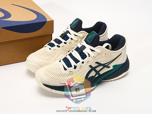 נעלי טניס ASICS בגוון קרם וכחול כהה 10