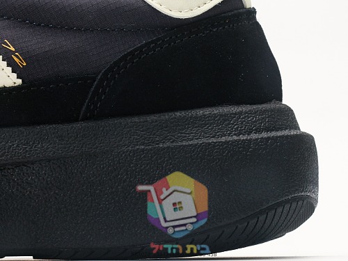 נעלי סניקרס adidas עם שלושה פסים 4