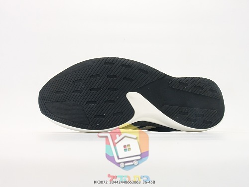 נעלי סניקרס adidas עם שלושה פסים 16
