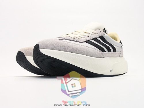 נעלי סניקרס adidas עם שלושה פסים 24