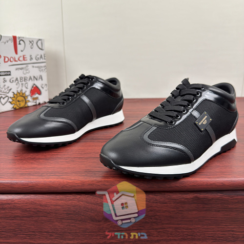 נעלי סניקרס Dolce & Gabbana עם לוחית מתכת בצד 27