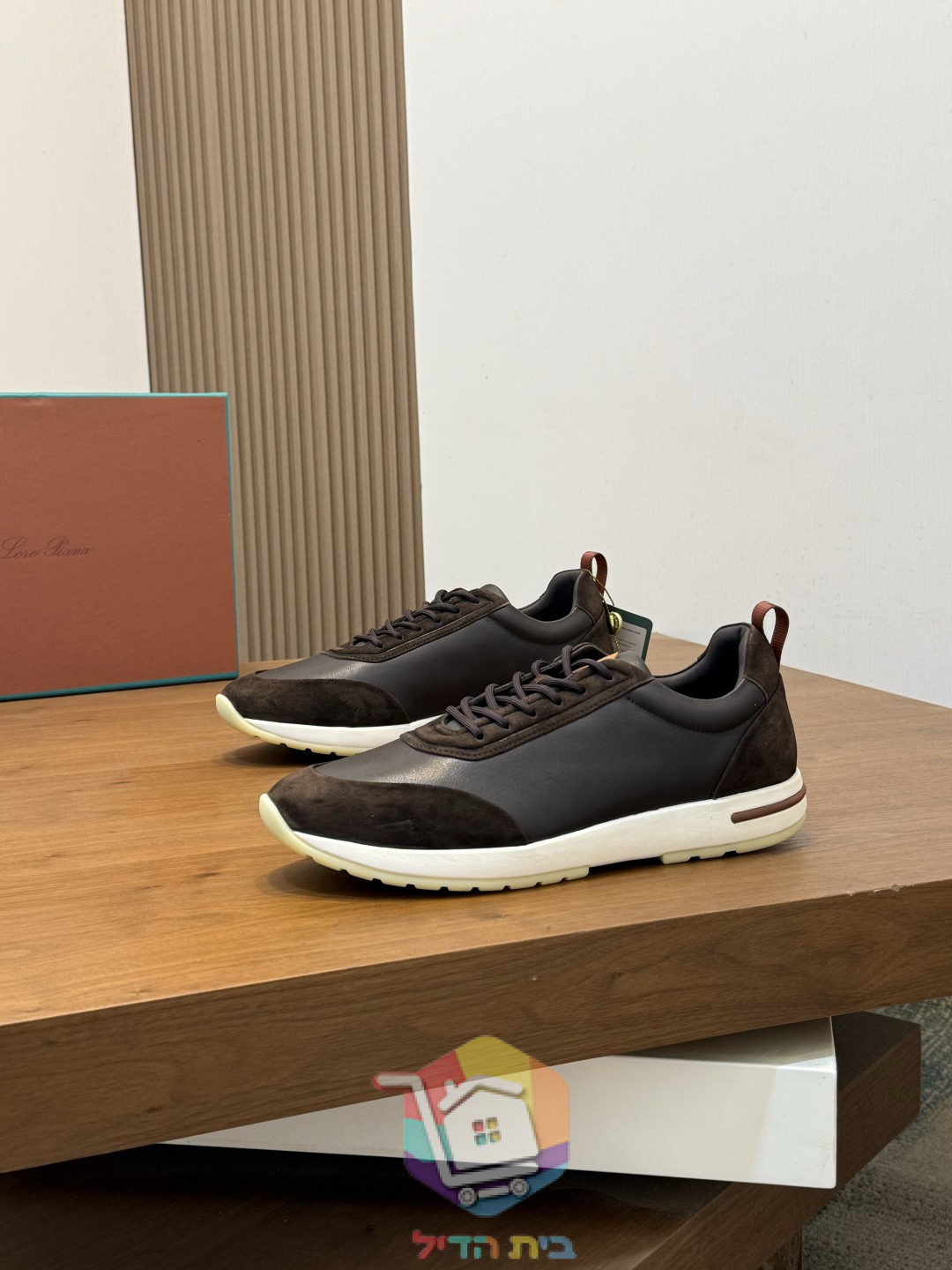 נעלי Loro Piana Flexy Walk מעור וזמש