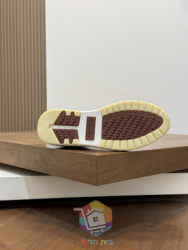 נעלי Loro Piana Flexy Walk מעור וזמש 9
