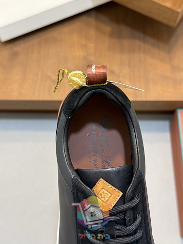 נעלי Loro Piana Flexy Walk מעור וזמש 19
