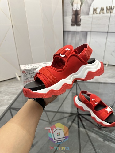 סנדלי DSQUARED2 עם שלוש רצועות מתכווננות 14