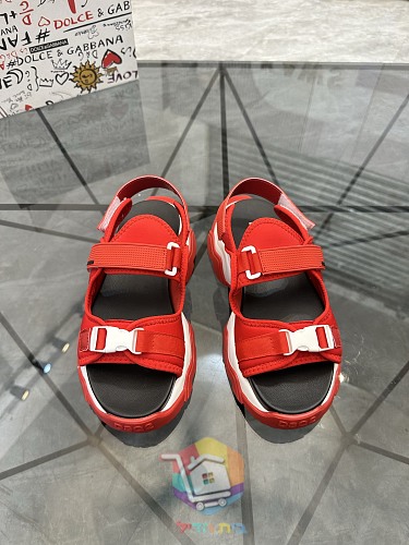 סנדלי DSQUARED2 עם שלוש רצועות מתכווננות 19