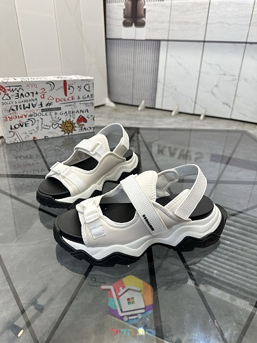 סנדלי DSQUARED2 עם שלוש רצועות מתכווננות 28
