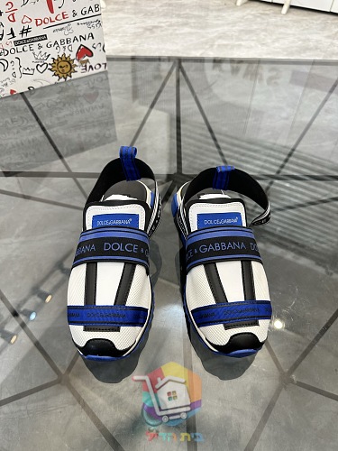 כפכפי Dolce & Gabbana סגורים מלפנים עם רצועת עקב 9