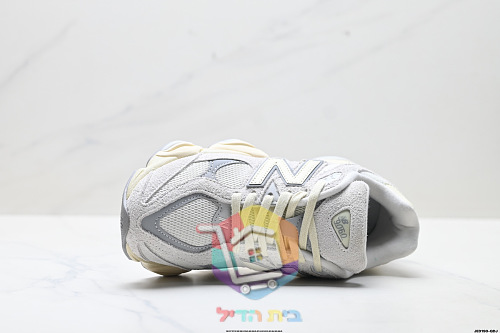 נעלי New Balance 9060 בשני גוונים 17