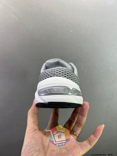 נעלי ריצה ASICS GEL רטרו לגברים ונשים 7