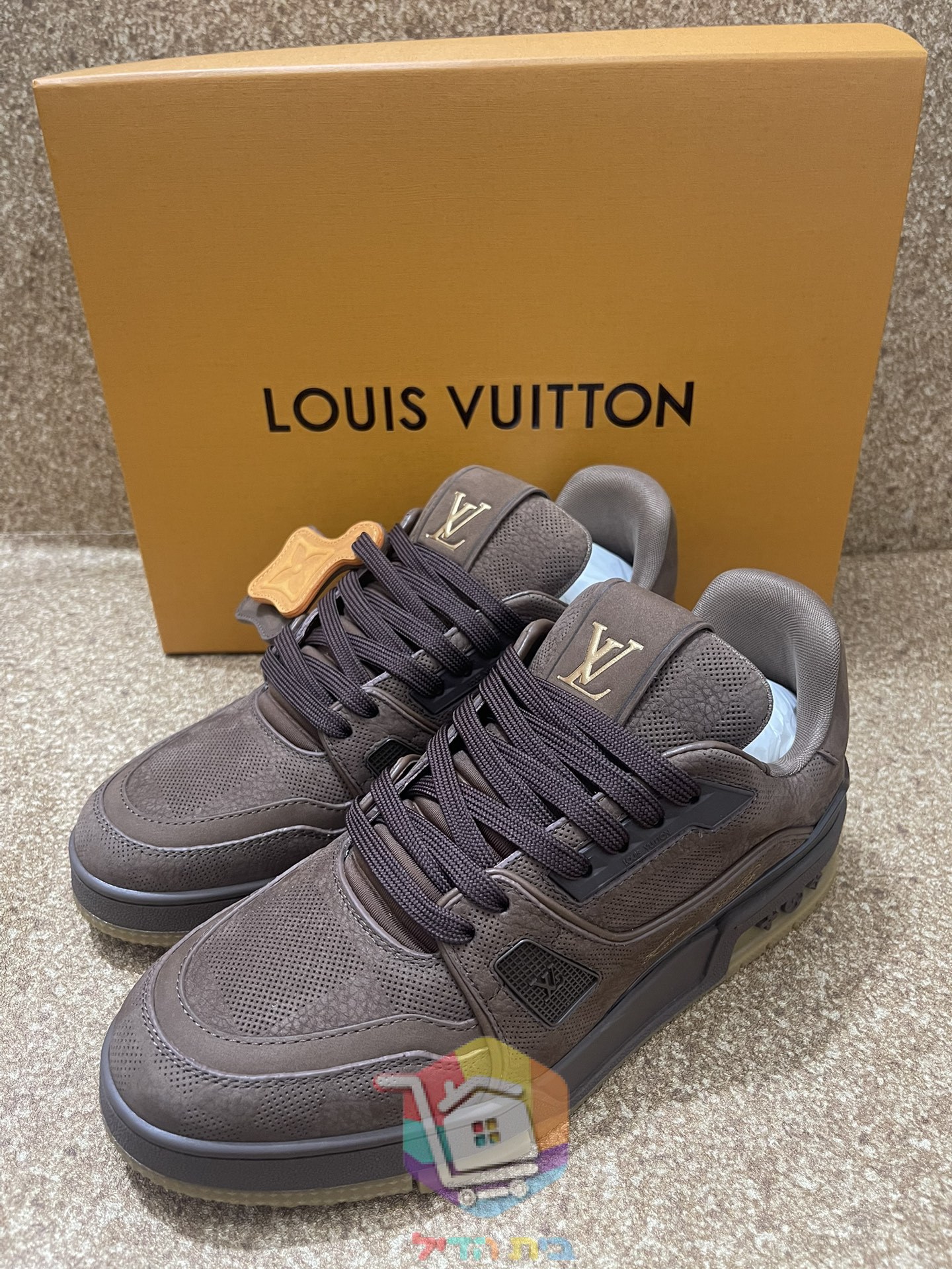 נעלי LV Trainer של Louis Vuitton