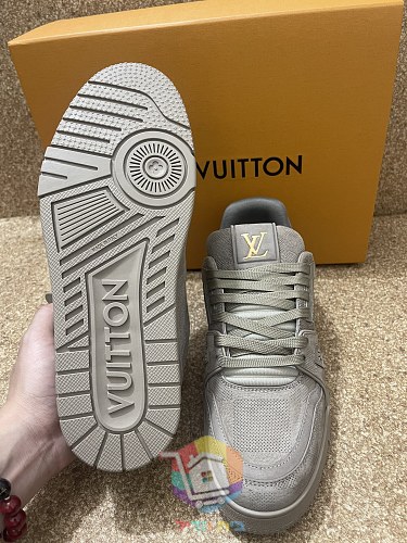 נעלי LV Trainer של Louis Vuitton 10