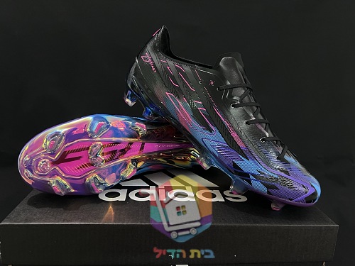 נעלי כדורגל adidas שחורות עם ברק צבעוני 8