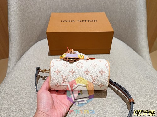 תיק חבית מיני Louis Vuitton 4