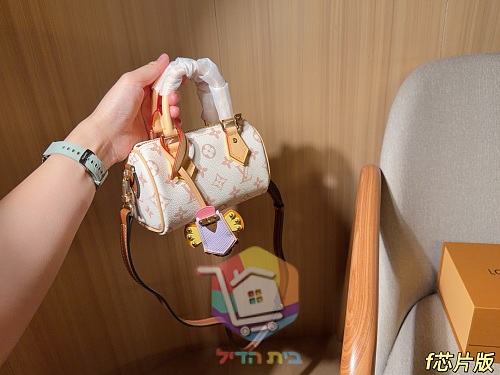 תיק חבית מיני Louis Vuitton 7