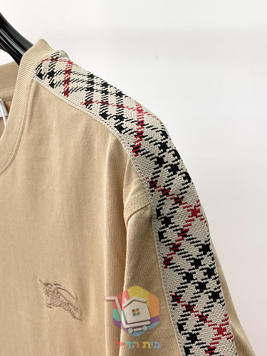 חולצת טי Burberry עם פס משבצות בשלושה גוונים 12