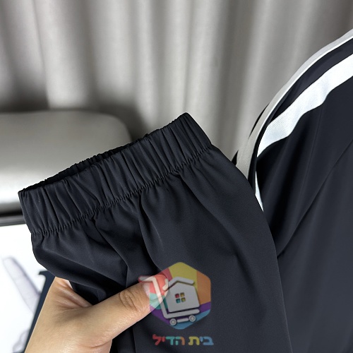 ג'קט רוח adidas עם שלושה פסים 25