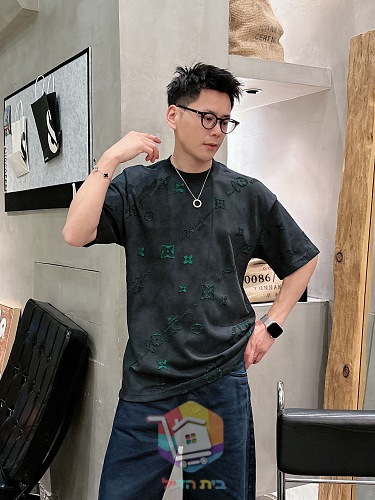 חולצת טי Louis Vuitton עם מונוגרם 5