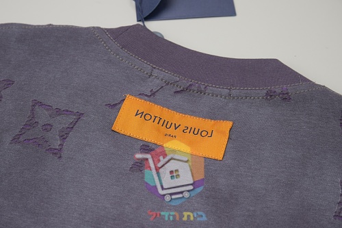 חולצת טי Louis Vuitton עם מונוגרם 26
