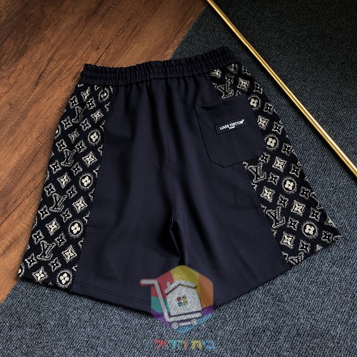 מכנסיים קצרים Louis Vuitton עם מונוגרם 8