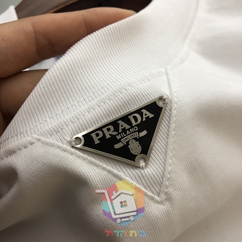 חולצת טי PRADA עם לוגו משולש 16