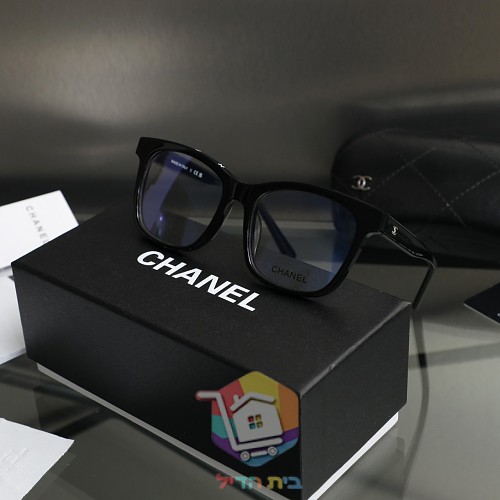 משקפי ראייה Chanel במסגרת מרובעת 9