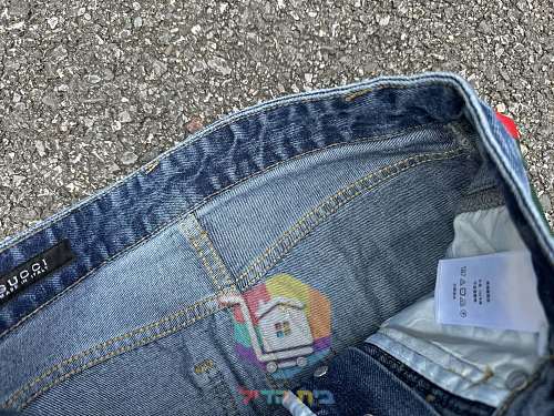 ג'ינס Gucci עם פס בצדדים בשני גוונים 5